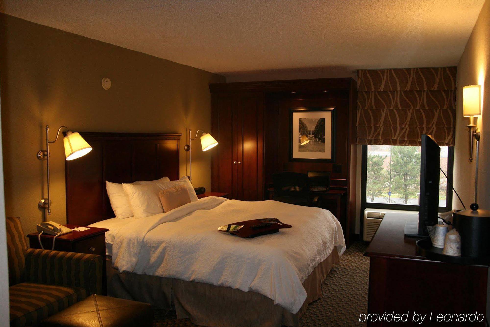 Hampton Inn Detroit Madison Heights South Troy Oda fotoğraf