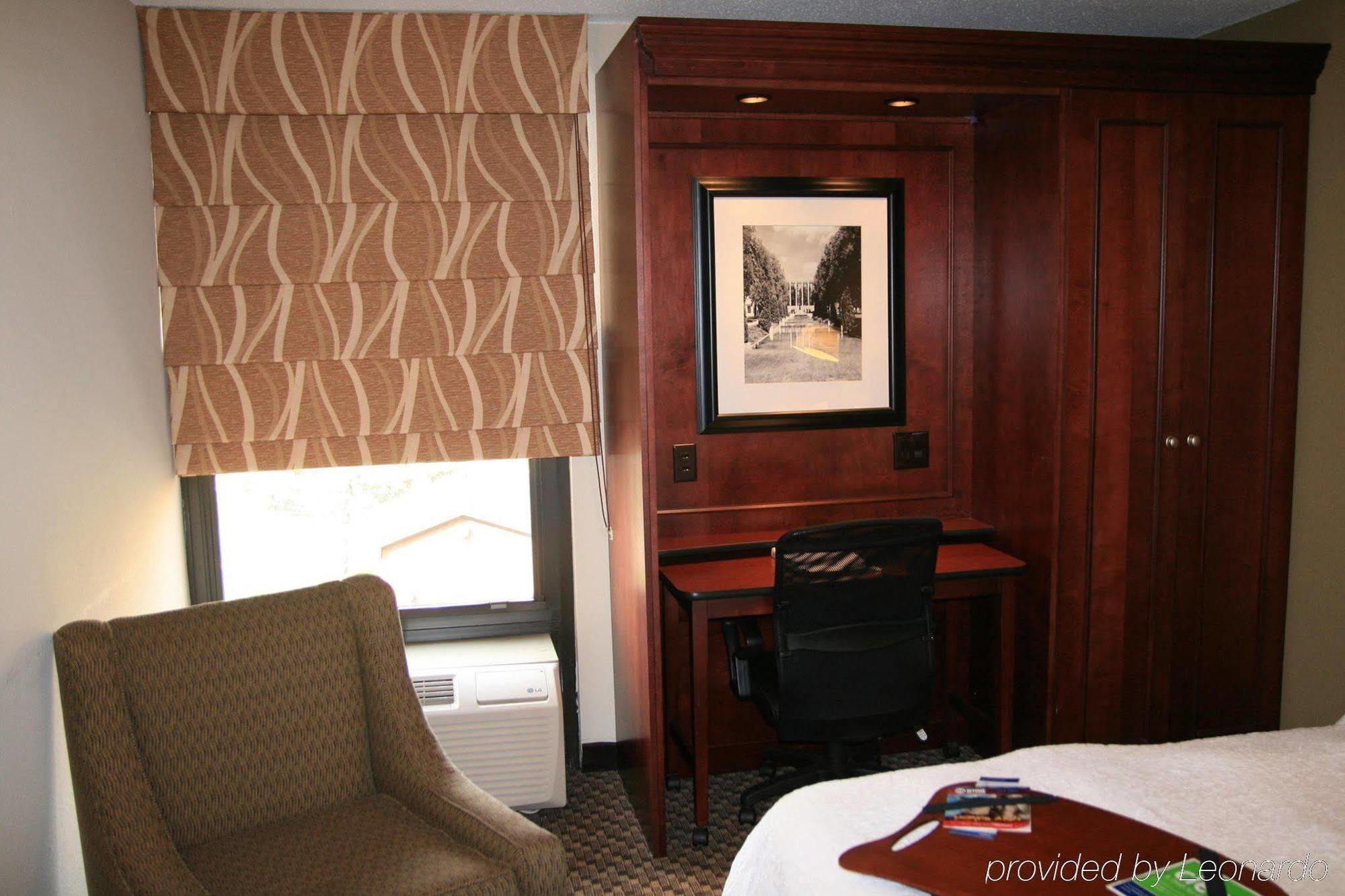 Hampton Inn Detroit Madison Heights South Troy Oda fotoğraf